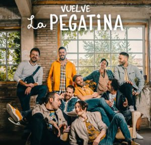 LA PEGATINA Como se hacen las flores