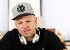 residente 1868 studios